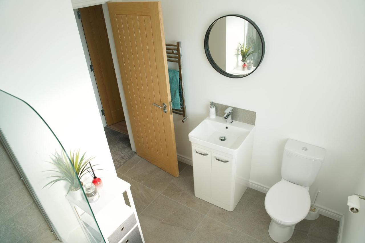 Modern 3 Bedroom Coastal Home Newry Exterior foto